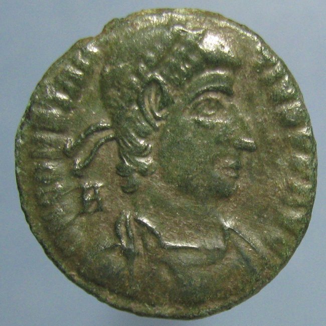 Sharp-Constantius-II-Hog-Signo-Victor-Eris-Centenionalis